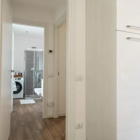 Lora Apartment,Free Private Parking, Self Check In,1 Como Exterior foto